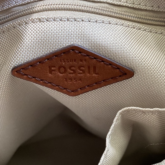 Fossil Rachel Hearts Leather Tote - Picture 5 of 6